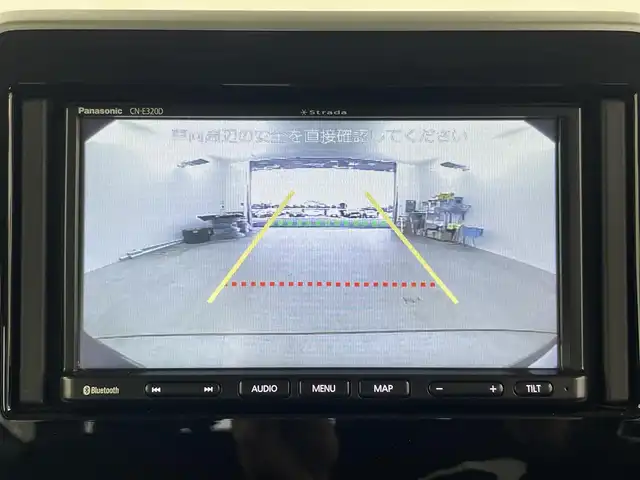 スズキ スペーシア ギア HYBRID XZ 愛知県 2020(令2)年 2.6万km クールカーキパールメタリック/ガンメタリック2トーン スズキセーフティサポート/　　・デュアルカメラブレーキサポート/　　・車線逸脱警報機能/　　・車線逸脱抑制機能/　　・ふらつき警報/　　・アダプティブクルーズコントロール/　　・ハイビームアシスト/ストラーダ7インチナビ/　　CD/DVD/BT/ワンセグ/バックカメラ/ドライブレコーダー/ETC/革巻きステアリング/シートヒーター（前席）/両側パワースライドドア/ルーフレール/純正LEDヘッドライト/フォグランプ