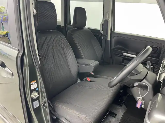 スズキ スペーシア ギア HYBRID XZ 愛知県 2020(令2)年 2.6万km クールカーキパールメタリック/ガンメタリック2トーン スズキセーフティサポート/　　・デュアルカメラブレーキサポート/　　・車線逸脱警報機能/　　・車線逸脱抑制機能/　　・ふらつき警報/　　・アダプティブクルーズコントロール/　　・ハイビームアシスト/ストラーダ7インチナビ/　　CD/DVD/BT/ワンセグ/バックカメラ/ドライブレコーダー/ETC/革巻きステアリング/シートヒーター（前席）/両側パワースライドドア/ルーフレール/純正LEDヘッドライト/フォグランプ