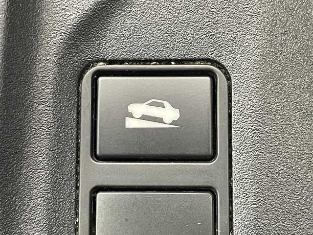 スバル インプレッサ スポーツ 1．6i－Lアイサイト 福島県 2017(平29)年 5.4万km 黒 アイサイト/・衝突被害軽減ブレーキ/・全車速追従機能付きクルーズコントロール/・車線逸脱抑制/・後方誤発進抑制制御/社外HDDナビ/・フルセグTV/BT/CD/DVD/FM/AM/・バックカメラ/・ETC/革巻きステアリング/・ステアリングスイッチ/・パドルシフト/プッシュスタート/・スマートキー/LEDヘッドライト/・フォグランプ/・オートライト/・ヘッドライトレベライザー/MTモード付AT/アイドリングストップ/純正フロアマット