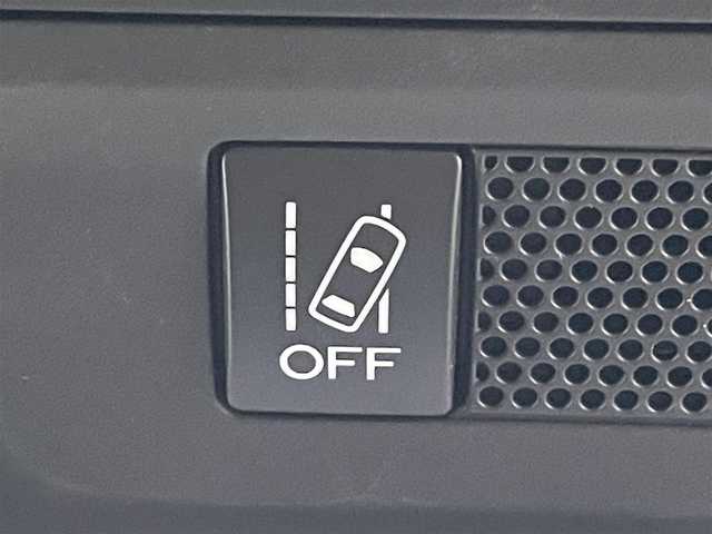 スバル インプレッサ スポーツ 1．6i－Lアイサイト 福島県 2017(平29)年 5.4万km 黒 アイサイト/・衝突被害軽減ブレーキ/・全車速追従機能付きクルーズコントロール/・車線逸脱抑制/・後方誤発進抑制制御/社外HDDナビ/・フルセグTV/BT/CD/DVD/FM/AM/・バックカメラ/・ETC/革巻きステアリング/・ステアリングスイッチ/・パドルシフト/プッシュスタート/・スマートキー/LEDヘッドライト/・フォグランプ/・オートライト/・ヘッドライトレベライザー/MTモード付AT/アイドリングストップ/純正フロアマット