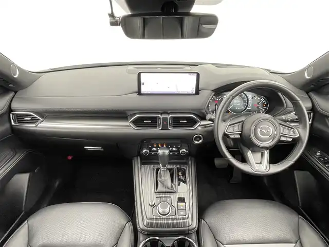 マツダ ＣＸ－８ XD スポーツアピアランス 神奈川県 2023(令5)年 3.8万km ロジウムホワイトプレミアムメタリック アドバンストスマートシティブレーキサポート/・ブラインドスポットモニタリング/・パーキングセンサー（フロント／リア）/・レーダークルーズコントロール/・スマートブレーキサポート/・レーンキープアシストシステム/・クルージング＆トラフィックサポート/ブラインドスポットモニター/BOSEサウンドシステム/サンルーフ/純正10.25インチディスプレイ/・Bluetooth接続/・フルセグTV/・USB-C接続/・360度カメラ/ブラックレザーシート/・パワーシート/・シートヒーター/エアーシート/パワーバックドア/スマートキー/LEDヘッドライト/ETC