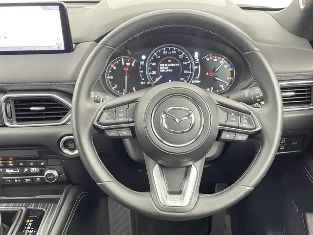 マツダ ＣＸ－８ XD スポーツアピアランス 神奈川県 2023(令5)年 3.8万km ロジウムホワイトプレミアムメタリック アドバンストスマートシティブレーキサポート/・ブラインドスポットモニタリング/・パーキングセンサー（フロント／リア）/・レーダークルーズコントロール/・スマートブレーキサポート/・レーンキープアシストシステム/・クルージング＆トラフィックサポート/ブラインドスポットモニター/BOSEサウンドシステム/サンルーフ/純正10.25インチディスプレイ/・Bluetooth接続/・フルセグTV/・USB-C接続/・360度カメラ/ブラックレザーシート/・パワーシート/・シートヒーター/エアーシート/パワーバックドア/スマートキー/LEDヘッドライト/ETC