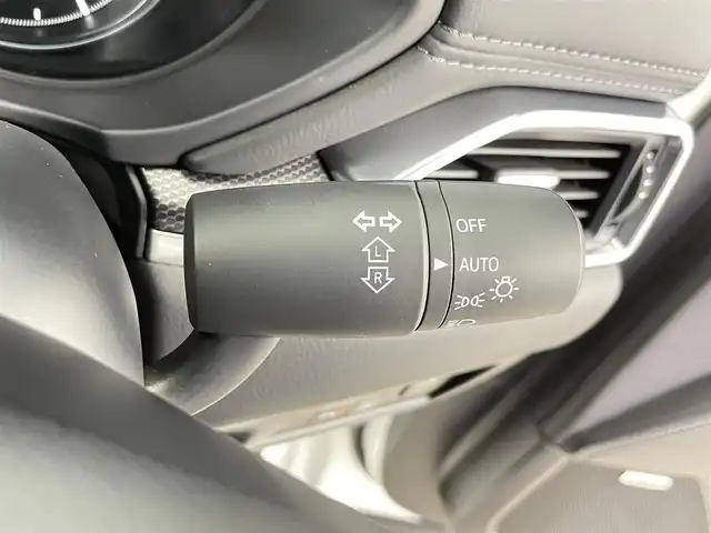 マツダ ＣＸ－８ XD スポーツアピアランス 神奈川県 2023(令5)年 3.8万km ロジウムホワイトプレミアムメタリック アドバンストスマートシティブレーキサポート/・ブラインドスポットモニタリング/・パーキングセンサー（フロント／リア）/・レーダークルーズコントロール/・スマートブレーキサポート/・レーンキープアシストシステム/・クルージング＆トラフィックサポート/ブラインドスポットモニター/BOSEサウンドシステム/サンルーフ/純正10.25インチディスプレイ/・Bluetooth接続/・フルセグTV/・USB-C接続/・360度カメラ/ブラックレザーシート/・パワーシート/・シートヒーター/エアーシート/パワーバックドア/スマートキー/LEDヘッドライト/ETC