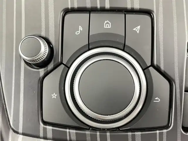 マツダ ＣＸ－８ XD スポーツアピアランス 神奈川県 2023(令5)年 3.8万km ロジウムホワイトプレミアムメタリック アドバンストスマートシティブレーキサポート/・ブラインドスポットモニタリング/・パーキングセンサー（フロント／リア）/・レーダークルーズコントロール/・スマートブレーキサポート/・レーンキープアシストシステム/・クルージング＆トラフィックサポート/ブラインドスポットモニター/BOSEサウンドシステム/サンルーフ/純正10.25インチディスプレイ/・Bluetooth接続/・フルセグTV/・USB-C接続/・360度カメラ/ブラックレザーシート/・パワーシート/・シートヒーター/エアーシート/パワーバックドア/スマートキー/LEDヘッドライト/ETC