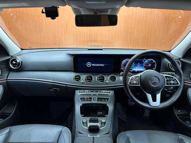 メルセデス・ベンツ Ｅ２２０ｄ 4マチック オールT ローレウスED 千葉県 2020(令2)年 5.3万km イリジウムシルバー パノラマＳＲ　/革シート　/Ｂｕｒｍｅｓｔｅｒサウンド　/ＡＣＣ　/ＨＵＤ　/ナビ　/ＴＶ　/３６０°　/Ｂｌｕｅｔｏｏｔｈ接続　/シートＨ　/ベンチレーション　/電動リアゲート　　/衝突軽減Ｂ　/ＢＳＭ　/ＬＫＡ　/１オーナー