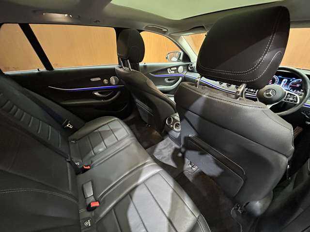 メルセデス・ベンツ Ｅ２２０ｄ 4マチック オールT ローレウスED 千葉県 2020(令2)年 5.3万km イリジウムシルバー パノラマＳＲ　/革シート　/Ｂｕｒｍｅｓｔｅｒサウンド　/ＡＣＣ　/ＨＵＤ　/ナビ　/ＴＶ　/３６０°　/Ｂｌｕｅｔｏｏｔｈ接続　/シートＨ　/ベンチレーション　/電動リアゲート　　/衝突軽減Ｂ　/ＢＳＭ　/ＬＫＡ　/１オーナー