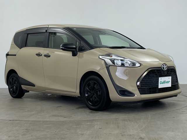 トヨタ シエンタ G グランパー 鹿児島県 2020(令2)年 2.6万km ベージュ 純正7型SDナビ/(AM/FM/CD/DVD/Bluetooth/フルセグ)/パノラミックビューモニター/両側パワースライドドア/ビルトインETC/トヨタセーフティーセンス/・プリクラッシュセーフティ/・レーンディパーチャーアラート/・オートハイビーム/・パーキングサポートブレーキ/・レーンキープアシスト/・先行車発進お知らせ機能/・インテリジェントクリアランスソナー/横滑り防止装置/前席シートヒーター/ステアリングヒーター/純正フロアマット/オートライト/LEDヘッドライト/フォグライト/スマートキー/プッシュスタート