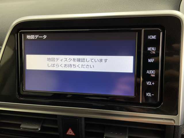 トヨタ シエンタ G グランパー 鹿児島県 2020(令2)年 2.6万km ベージュ 純正7型SDナビ/(AM/FM/CD/DVD/Bluetooth/フルセグ)/パノラミックビューモニター/両側パワースライドドア/ビルトインETC/トヨタセーフティーセンス/・プリクラッシュセーフティ/・レーンディパーチャーアラート/・オートハイビーム/・パーキングサポートブレーキ/・レーンキープアシスト/・先行車発進お知らせ機能/・インテリジェントクリアランスソナー/横滑り防止装置/前席シートヒーター/ステアリングヒーター/純正フロアマット/オートライト/LEDヘッドライト/フォグライト/スマートキー/プッシュスタート