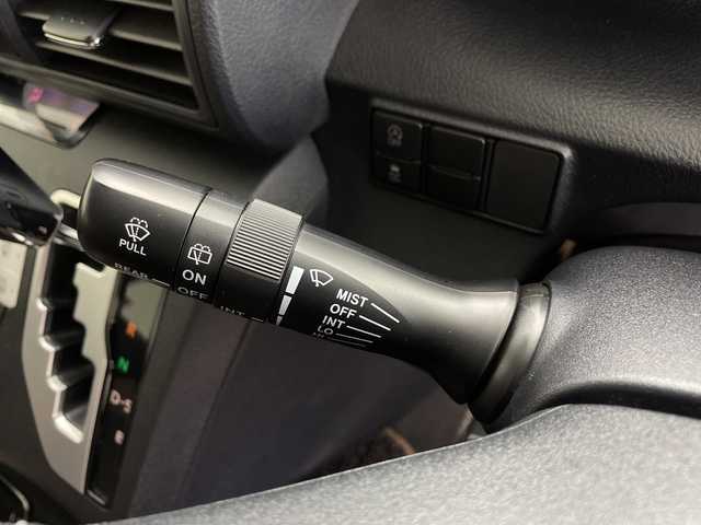 トヨタ シエンタ G グランパー 鹿児島県 2020(令2)年 2.6万km ベージュ 純正7型SDナビ/(AM/FM/CD/DVD/Bluetooth/フルセグ)/パノラミックビューモニター/両側パワースライドドア/ビルトインETC/トヨタセーフティーセンス/・プリクラッシュセーフティ/・レーンディパーチャーアラート/・オートハイビーム/・パーキングサポートブレーキ/・レーンキープアシスト/・先行車発進お知らせ機能/・インテリジェントクリアランスソナー/横滑り防止装置/前席シートヒーター/ステアリングヒーター/純正フロアマット/オートライト/LEDヘッドライト/フォグライト/スマートキー/プッシュスタート