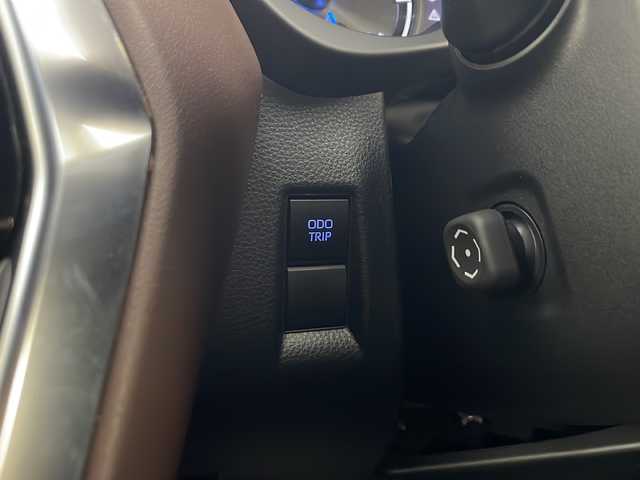 トヨタ ハリアー ハイブリッド Z レザーパッケージ 秋田県 2021(令3)年 5.9万km ホワイトパールクリスタルシャイン ４WD/純正メモリナビ(Bluetooth/フルセグ)/ETC2.0/クルーズコントロール/レーンキープアシスト/前後コーナーセンサー/前席パワーシート/前後ドライブレコーダー/パワーバックドア/純正AW/デジタルインナーミラー/JBLプレミアムサウンド/ステアリングリモコン/トヨタセーフティー/ステアリングヒーター/オートマチックハイビーム/LEDヘッドライト/スマートキー/スペアキー