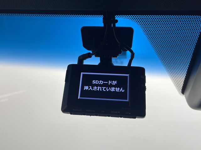 トヨタ ハリアー ハイブリッド Z レザーパッケージ 秋田県 2021(令3)年 5.9万km ホワイトパールクリスタルシャイン ４WD/純正メモリナビ(Bluetooth/フルセグ)/ETC2.0/クルーズコントロール/レーンキープアシスト/前後コーナーセンサー/前席パワーシート/前後ドライブレコーダー/パワーバックドア/純正AW/デジタルインナーミラー/JBLプレミアムサウンド/ステアリングリモコン/トヨタセーフティー/ステアリングヒーター/オートマチックハイビーム/LEDヘッドライト/スマートキー/スペアキー
