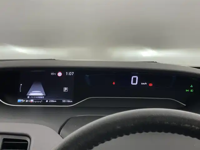 日産 セレナ e－パワー ハイウェイスター V 埼玉県 2021(令3)年 5.6万km ブリリアントホワイトパール 2トーン プロパイロット　純正９インチナビ　フリップダウンモニター　アラウンドビューモニター　ＢＳＭ　ビルトインＥＴＣ　ドライブレコーダー　レーダークルーズコントロール　デジタルインナーミラー　シートヒーター