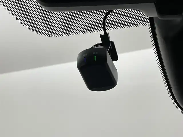 日産 セレナ e－パワー ハイウェイスター V 埼玉県 2021(令3)年 5.6万km ブリリアントホワイトパール 2トーン プロパイロット　純正９インチナビ　フリップダウンモニター　アラウンドビューモニター　ＢＳＭ　ビルトインＥＴＣ　ドライブレコーダー　レーダークルーズコントロール　デジタルインナーミラー　シートヒーター