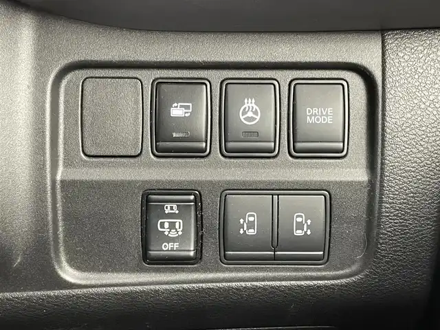 日産 セレナ e－パワー ハイウェイスター V 埼玉県 2021(令3)年 5.6万km ブリリアントホワイトパール 2トーン プロパイロット　純正９インチナビ　フリップダウンモニター　アラウンドビューモニター　ＢＳＭ　ビルトインＥＴＣ　ドライブレコーダー　レーダークルーズコントロール　デジタルインナーミラー　シートヒーター