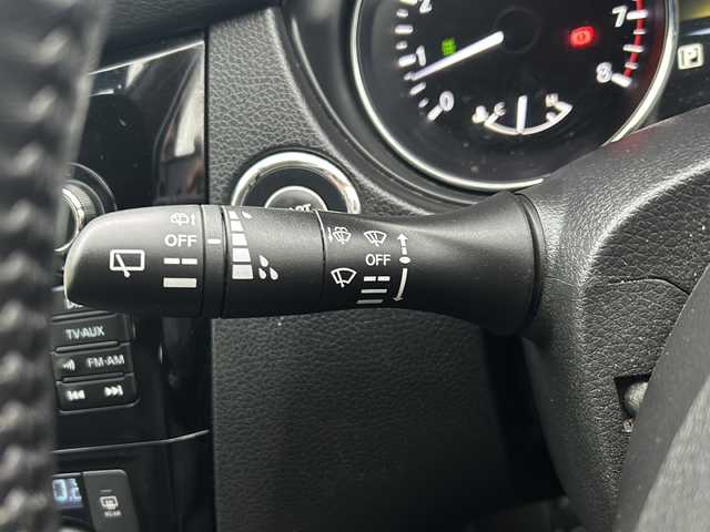 日産 エクストレイル 20Xt エマージェンシーブレーキ 鳥取県 2016(平28)年 8万km ダイヤモンドブラック エマージェンシーブレーキ/４WD/7人乗り/メーカーナビ/・フルセグ/CD/DVD/アラウンドビューモニター/スマートキー/プッシュスタート/ETC/カプロンシート/シートヒーター/ルーフレール/パワーバックドア/純正17AW/LEDヘッドライト/オートライト/Wエアバック