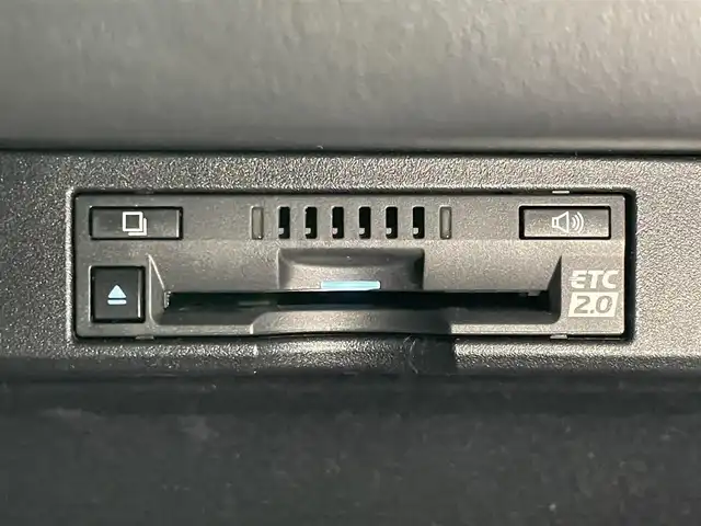 レクサス ＮＸ 300 バージョンL 埼玉県 2019(令1)年 3.6万km グラファイトブラックガラスフレーク サンルーフ/黒レザーシート/純正１０．２５型ナビ/　CD　DVD　Bluetooth　USB　MiraCast　フルセグＴＶ/パノラミックビューモニター/衝突被害軽減/レーダークルーズコントロール/レーンキープアシスト/ブラインドスポットモニター/ヘッドアップディスプレイ/パワーバックドア/シートヒーター/シートベンチレーション/ステアリングヒーター/メモリ機能付きパワーシート/パドルシフト/LEDオートライト/ETC2.0/純正１８インチアルミホイール