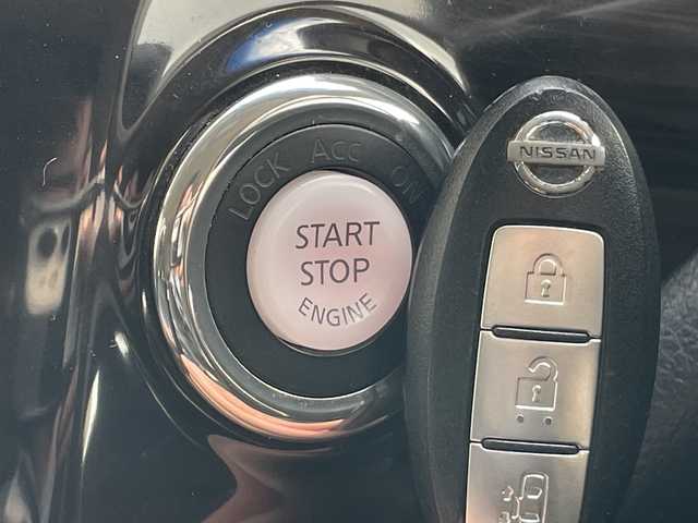 日産 エルグランド 250HWS アーバンクロム 愛知県 2017(平29)年 5.5万km ブリリアントホワイトパール HDDナビ/フリップダウンモニター/全方位カメラ/片側パワースライド/クルーズコントロール/バックカメラ/コーナーセンサー/純正アルミホイール/LEDヘッドライト/リアオートエアコン/オートライト/ETC/衝突軽減システム/フルセグ/CD/ステアリングスイッチ/スマートキー/プッシュスタート