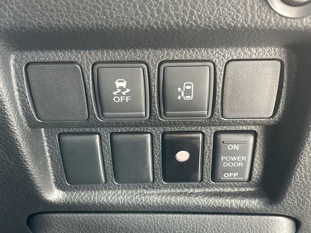 日産 エルグランド 250HWS アーバンクロム 愛知県 2017(平29)年 5.5万km ブリリアントホワイトパール HDDナビ/フリップダウンモニター/全方位カメラ/片側パワースライド/クルーズコントロール/バックカメラ/コーナーセンサー/純正アルミホイール/LEDヘッドライト/リアオートエアコン/オートライト/ETC/衝突軽減システム/フルセグ/CD/ステアリングスイッチ/スマートキー/プッシュスタート