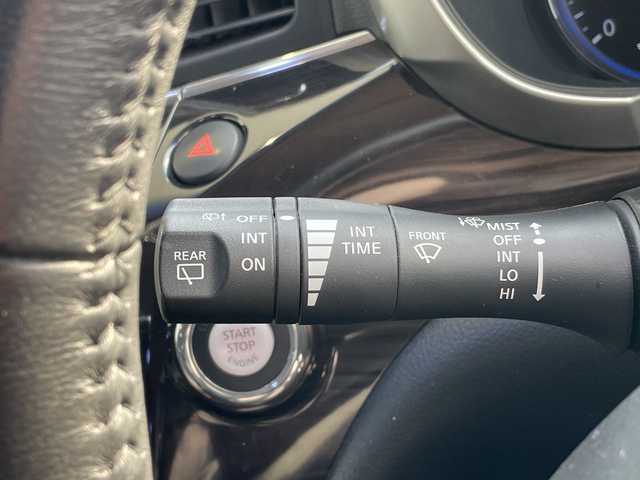 日産 エルグランド 250HWS アーバンクロム 愛知県 2017(平29)年 5.5万km ブリリアントホワイトパール HDDナビ/フリップダウンモニター/全方位カメラ/片側パワースライド/クルーズコントロール/バックカメラ/コーナーセンサー/純正アルミホイール/LEDヘッドライト/リアオートエアコン/オートライト/ETC/衝突軽減システム/フルセグ/CD/ステアリングスイッチ/スマートキー/プッシュスタート