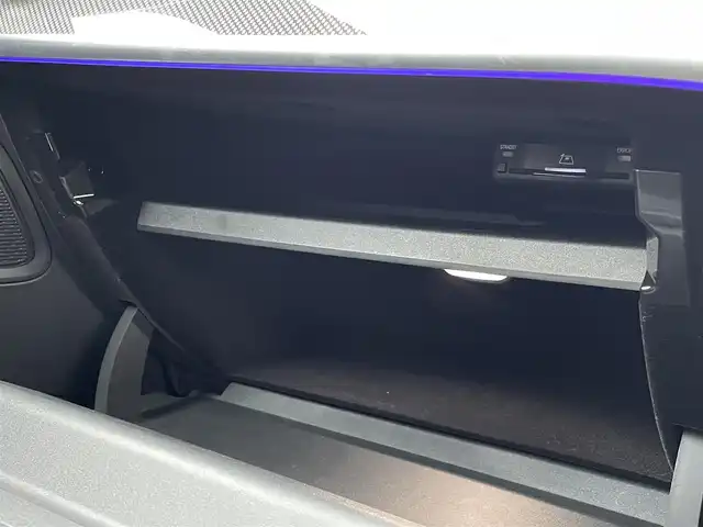 メルセデス・ベンツ Ｍ・ベンツ Ｃ２２０ｄ アバンギャルド　AMGライン 三重県 2021(令3)年 3.2万km オブシディアンブラック レーダーセーフティパッケージ/ベーシックパッケージ/パノラミックスライディングルーフ/360°ビューカメラ/黒革シート/シートヒーター/電動メモリシート/シートキネティクス/シート位置自動調整/純正ナビ/MBUX/Bluetooth/フルセグTV/AppleCarplay/ETC/アイドリングストップ/アダプティブクルーズコントロール/アクティブレーンアシスト/アクティブスタンスアシスト/パークトロニック/デジタルLEDヘッドライト/アンビエントライト/前後クリアランスソナー/スマートキー/プッシュスタート