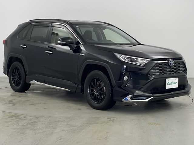 トヨタ ＲＡＶ４ ハイブリットG 道央・札幌 2019(令1)年 6.5万km アティチュードブラックマイカ ・ワンオーナー/・寒冷地仕様/・純正ナビ&CD&BT&SD/・パワーバックドア/・バックカメラ/・トヨタセーフティセンス/・プリクラッシュセーフティ/・レーントレーシングアシスト/・レーダークルーズコントロール/・ロードサインアシスト/・インテリジェントクリアランスソナー/・リヤクロストラフィックオートブレーキ/・ブラインドスポットモニター/・先行車発進お知らせ機能/・車両接近通報装置/・おくだけ充電/・D席メモリー付パワーシート/・前席シートヒーター/・合皮シート/・ステアリングヒーター/・フロントワイパーデアイサー/・AC100V/・モデリスタエアロ/・純正フロアマット/・電動格納ミラー/・プッシュスタート/・LEDヘッドライト/・リアフォグランプ/・オートライト/・スマートキー/・純正18インチAW夏タイヤ積込/・保証書/・取扱説明書