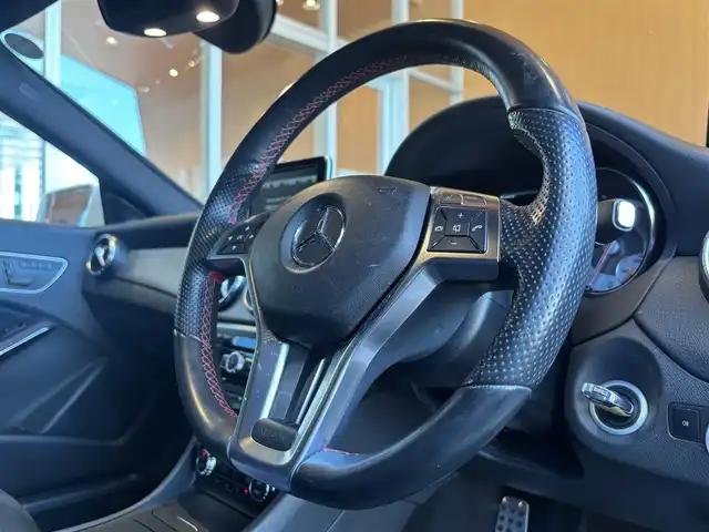 メルセデス・ベンツ ＣＬＡ２５０ 4MATIC 宮城県 2014(平26)年 9.7万km カルサイトホワイト レーダーセーフティーパッケージ/純正HDDナビ/CD/DVD/Bluetooth/フルセグTV/バックカメラ/ハーフレザー/シートヒーター/パワーシート/HIDヘッドライト/コーナーセンサー/衝突被害軽減システム/ドライブレコーダー/パワーシート/シートヒーター/純正18インチAW/保証書、取扱説明書/冬タイヤAWセット積込
