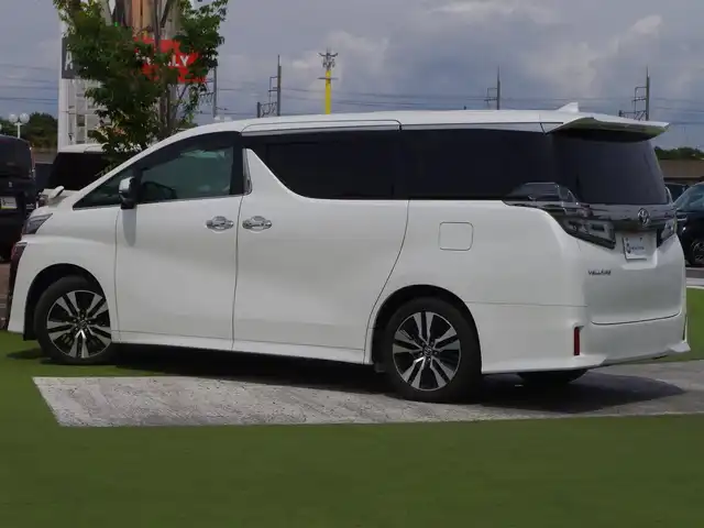 トヨタ ヴェルファイア Z Gエディション 千葉県 2020(令2)年 3.7万km ホワイトパールクリスタルシャイン Toyota Safety Sense/・プリクラッシュセーフティ/・レーンディパーチャーアラート/・オートハイビーム/パワーバックドア/両側パワースライドドア/純正コネクティッドナビ/地デジTV/【DVD/CD再生機能　Bluetooth接続】/バックカメラ/フリップダウンモニター（V12T-R68C）/助手席/後席オットマン/コンビハンドル/ステアリングヒーター/ステアリングスイッチ/ETC（2.0）/LEDヘッドライト/フォグライト/ウインカーミラー/クリアランスソナー/純正18インチアルミホイル/サイド/カーテンエアバッグ/スマートキー