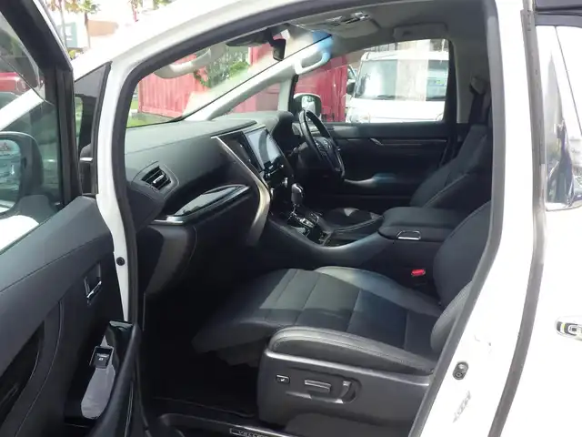 トヨタ ヴェルファイア Z Gエディション 千葉県 2020(令2)年 3.7万km ホワイトパールクリスタルシャイン Toyota Safety Sense/・プリクラッシュセーフティ/・レーンディパーチャーアラート/・オートハイビーム/パワーバックドア/両側パワースライドドア/純正コネクティッドナビ/地デジTV/【DVD/CD再生機能　Bluetooth接続】/バックカメラ/フリップダウンモニター（V12T-R68C）/助手席/後席オットマン/コンビハンドル/ステアリングヒーター/ステアリングスイッチ/ETC（2.0）/LEDヘッドライト/フォグライト/ウインカーミラー/クリアランスソナー/純正18インチアルミホイル/サイド/カーテンエアバッグ/スマートキー