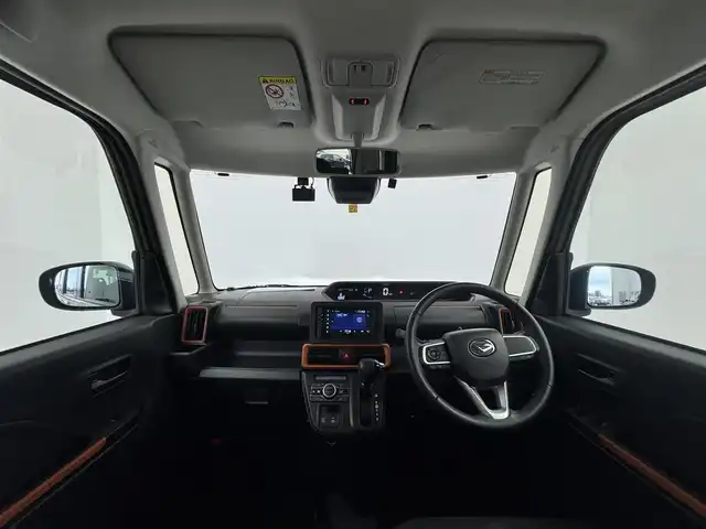 ダイハツ タント ファンクロスターボ 愛知県 2022(令4)年 0.8万km サンドベージュメタリック 社外ディスプレイオーディオ/ターボ/前席シートヒーター/前後ドラレコ/ETC/両側パワスラ/衝突軽減システム/レーンキープアシスト/オートマチックハイビーム/純正LEDヘッドライト/純正15インチAW/純正フロアマット