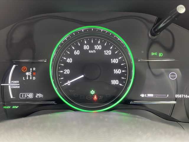 ホンダ ヴェゼル ハイブリッド Z ホンダセンシング 愛知県 2019(平31)年 5.9万km ミッドナイトブルービームM 禁煙/スペアキー/純正ナビ/・フルセグ/・Bluetooth/・DVD/・CD/ビルトインETC2.0/バックカメラ/電動パーキングブレーキ/オートブレーキホールド/追従型クルコン/ABS/横滑り防止装置/衝突軽減ブレーキ/誤発進抑制装置/車線逸脱抑制装置/先行者発進お知らせ装置/車線維持支援システム/標識認識機能/歩行者事故低減ステアリング/前席シートヒータ/ハーフレザーシート/純正フロアマット/LEDヘッドライト/オートライト/電動格納ミラー/取扱説明書