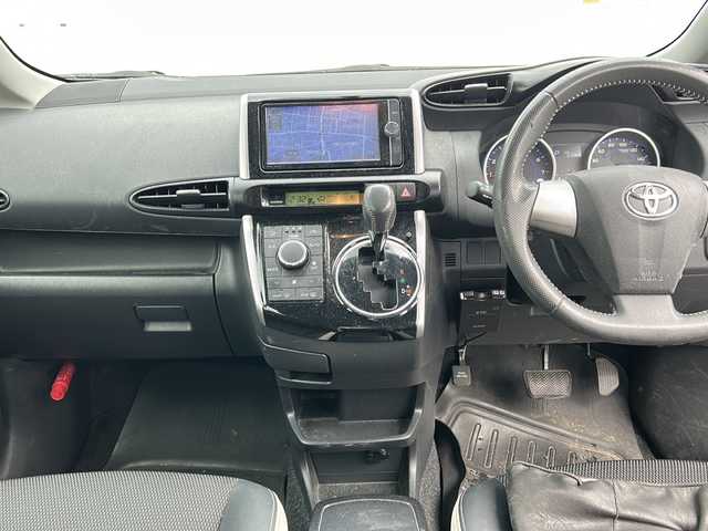 トヨタ ウィッシュ 1．8S モノトーン 福島県 2015(平27)年 5.7万km ブラック ハーフレザーシート/純正ディスプレイオーディオ/（BT＆DVD.CD）/現状ナビ＆フルセグ使用できます/衝突軽減ブレーキ/ＥＴＣ/純正16インチアルミホイール＆社外15インチアルミホイール/オートライト/キセノンライト/フォグランプ/ウィンカーミラー/電動格納ミラー/スマートキー/プッシュスタート/Ｗ＋サイド＋カーテンエアバッグ/横滑り防止装置/ＡＢＳ/純正フロアマット/保証書/取扱説明書/MTモード付AT