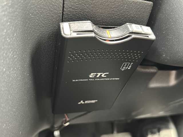 トヨタ ウィッシュ 1．8S モノトーン 福島県 2015(平27)年 5.7万km ブラック ハーフレザーシート/純正ディスプレイオーディオ/（BT＆DVD.CD）/現状ナビ＆フルセグ使用できます/衝突軽減ブレーキ/ＥＴＣ/純正16インチアルミホイール＆社外15インチアルミホイール/オートライト/キセノンライト/フォグランプ/ウィンカーミラー/電動格納ミラー/スマートキー/プッシュスタート/Ｗ＋サイド＋カーテンエアバッグ/横滑り防止装置/ＡＢＳ/純正フロアマット/保証書/取扱説明書/MTモード付AT