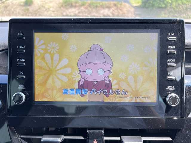 トヨタ カムリ G 富山県 2021(令3)年 1.4万km アティチュードブラックマイカ 純正ナビ/フルセグTV/純正17インチAW(215/55/R17)積み込み/社外16インチAWスタッドレスタイヤ/バックカメラ/Bluetooth/ドライブレコーダー/ETC/パワーシート(D席)/パワーバックドア/プリクラッシュセーフティ/レーダークルーズコントロール/LEDヘッドランプ/プッシュスタート/フォグランプ/スマートキー/スペアキー/LTA(レーントレーシングアシスト)/ドライバー異常時対応システム/オートマチックハイビーム/RSA(ロードサインアシスト)/BSM(ブラインドスポットモニター)/RCTA(リアクロストラフィックアラート)/パーキングアシスト/先行車発進告知/電動パーキングブレーキ/TPWS(タイヤ空気圧警報システム)/ステアリングスイッチ