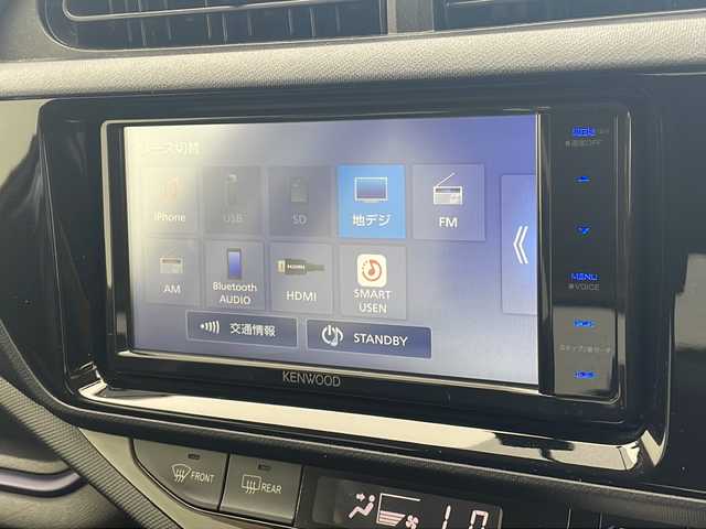 トヨタ アクア S 沖縄県 2017(平29)年 6.5万km グレーメタリック 社外ナビ　【MDR-L612W】/　(フルセグTV　Bluetooth)/バックカメラ　/トヨタセーフティセンス　/ドライブレコーダー　/レーンキープアシスト　/横滑り防止機能　/オートライト　/オートマチックハイビーム　/純正フロアマット　/パワーステアリング/ETC