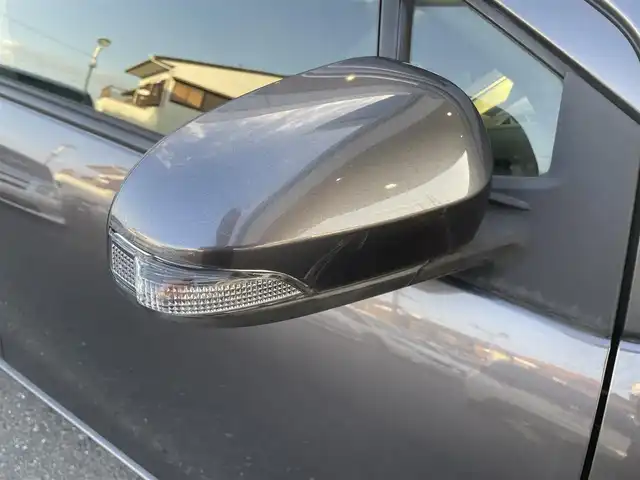 トヨタ アクア S 愛知県 2017(平29)年 6.5万km グレーメタリック (株)IDOMが運営する【じしゃロン豊川店】の自社ローン専用車両になります。こちらは現金またはオートローンご利用時の価格です。自社ローンご希望の方は別途その旨お申付け下さい / 社外SDナビ/　〇 フルセグ対応/　〇 BT対応/ バックカメラ/ ETC/ ドライブレコーダー/ ドアバイザー/ ウインカーミラー/ フロアマット