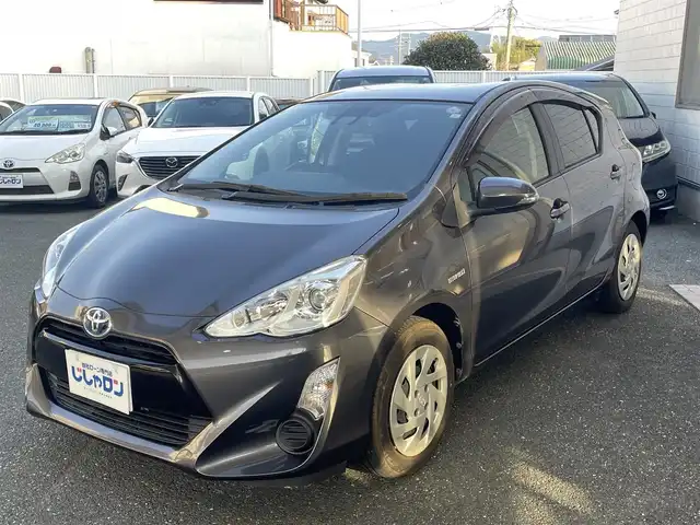 トヨタ アクア S 愛知県 2017(平29)年 6.5万km グレーメタリック (株)IDOMが運営する【じしゃロン豊川店】の自社ローン専用車両になります。こちらは現金またはオートローンご利用時の価格です。自社ローンご希望の方は別途その旨お申付け下さい / 社外SDナビ/　〇 フルセグ対応/　〇 BT対応/ バックカメラ/ ETC/ ドライブレコーダー/ ドアバイザー/ ウインカーミラー/ フロアマット