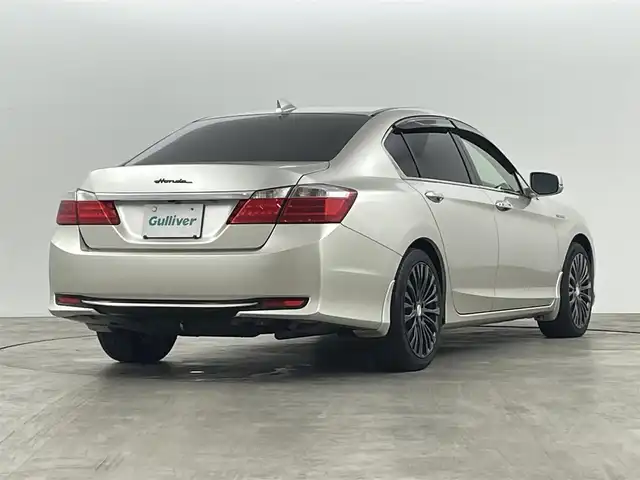 ホンダ アコード ハイブリッド EX 福島県 2013(平25)年 10.5万km シャンパンプラチナM レーダークルーズコントロール/・レーンキープアシスト/純正HDDナビ/・フルセグTV/BT/USB/iPod/AUX/FM/AM/・ETC/・バックカメラ/・前方ドライブレコーダー/革張ステアリング/・ステアリングリモコン/D+N席パワーシート/LEDヘッドライト/・フォグライト/・オートライト/電動格納ミラー/・ウィンカーミラー/積込みスタッドレスタイヤ/純正フロアマット/社外18インチアルミ/ドアバイザー