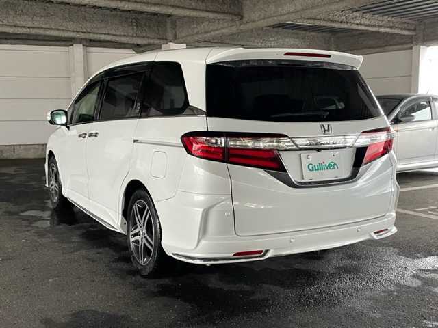 ホンダ オデッセイ アブソルート 20thアニバーサリー 茨城県 2015(平27)年 6.9万km パール 社外ＳＤナビ　/-BT/AM/FM/フルセグTV/クルーズコントロール　/バックカメラ/ＥＴＣ　/ドライブレコーダー　/アイドリングストップ　/パーキングアシスト　/両側パワースライドドア　/ハーフレザーシート　/D席パワーシート　/コーナーセンサー前後/純正フロアマット/純正アルミホイール/ウォークスルー/カーテンエアバッグ