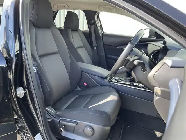 マツダ ＣＸ－３０ XD プロアクティブ 福岡県 2019(令1)年 3.5万km ジェットブラックマイカ 純正ナビ　全周囲カメラ　衝突軽減　パワーバックドア　ＢＳＭ　レーダークルーズコントロール　ＨＵＤ　フルセグＴＶ　ＣＤ／ＤＶＤ再生　ブルートゥース　純正１８ＡＷ　ＥＴＣ　電動パーキング　ブレーキホールド
