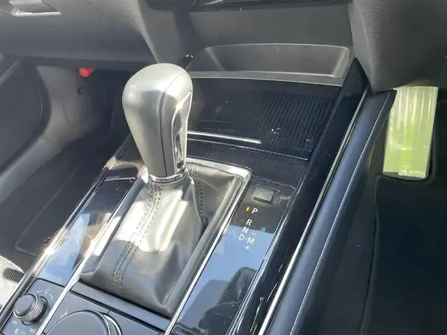 マツダ ＣＸ－３０ XD プロアクティブ 福岡県 2019(令1)年 3.5万km ジェットブラックマイカ 純正ナビ　全周囲カメラ　衝突軽減　パワーバックドア　ＢＳＭ　レーダークルーズコントロール　ＨＵＤ　フルセグＴＶ　ＣＤ／ＤＶＤ再生　ブルートゥース　純正１８ＡＷ　ＥＴＣ　電動パーキング　ブレーキホールド