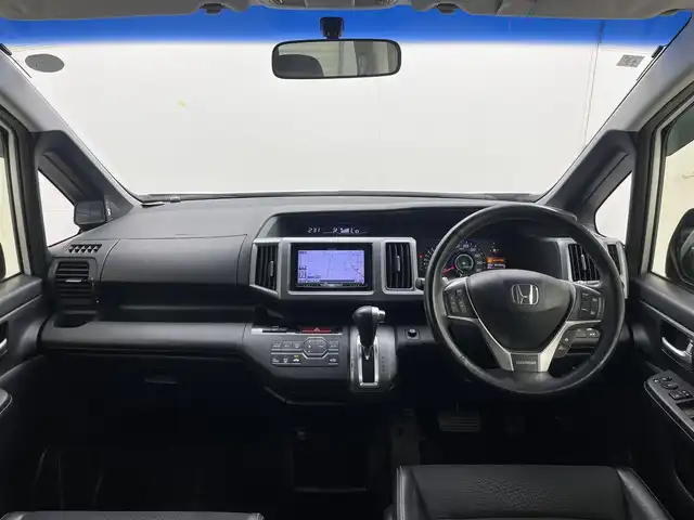 ホンダ ステップワゴン スパーダ Z クールスピリット 茨城県 2013(平25)年 8.2万km ホワイトオーキッドパール 7インチHDDナビ/Bluetooth/フルセグ/CD/DVD/AM/FM/HDMI/ipod/両側パワースライドドア/クルーズコントロール/キセノンヘッドライト/オートライト/フロントフォグランプ/ステアリングスイッチ/ドアバイザー
