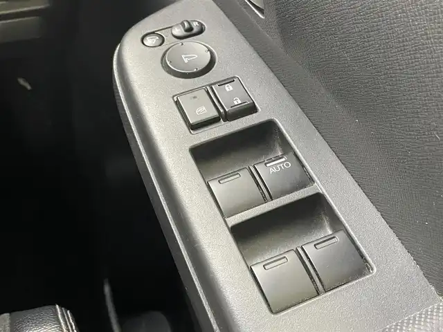 ホンダ ステップワゴン スパーダ Z クールスピリット 茨城県 2013(平25)年 8.2万km ホワイトオーキッドパール 7インチHDDナビ/Bluetooth/フルセグ/CD/DVD/AM/FM/HDMI/ipod/両側パワースライドドア/クルーズコントロール/キセノンヘッドライト/オートライト/フロントフォグランプ/ステアリングスイッチ/ドアバイザー