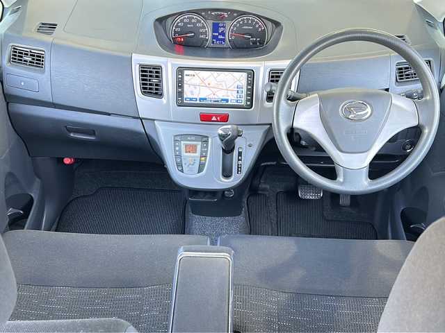 ダイハツ ムーヴ カスタム X LTD 静岡県 2011(平23)年 6.3万km パールホワイトⅢ 純正ナビ/・FM/AM/・ワンセグ/・CD/・AUX/主要装備/・プッシュスタート/・バックカメラ/・14インチ純正アルミ/・スマートキー/・フォグランプ/・オートエアコン/・ＡＢＳ/・パワーウィンドウ（運転席オート）/・ウインカー付電格ミラー/・純正フロアマット/・HIDヘッドライト