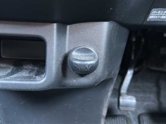ダイハツ ムーヴ カスタム X LTD 静岡県 2011(平23)年 6.3万km パールホワイトⅢ 純正ナビ/・FM/AM/・ワンセグ/・CD/・AUX/主要装備/・プッシュスタート/・バックカメラ/・14インチ純正アルミ/・スマートキー/・フォグランプ/・オートエアコン/・ＡＢＳ/・パワーウィンドウ（運転席オート）/・ウインカー付電格ミラー/・純正フロアマット/・HIDヘッドライト