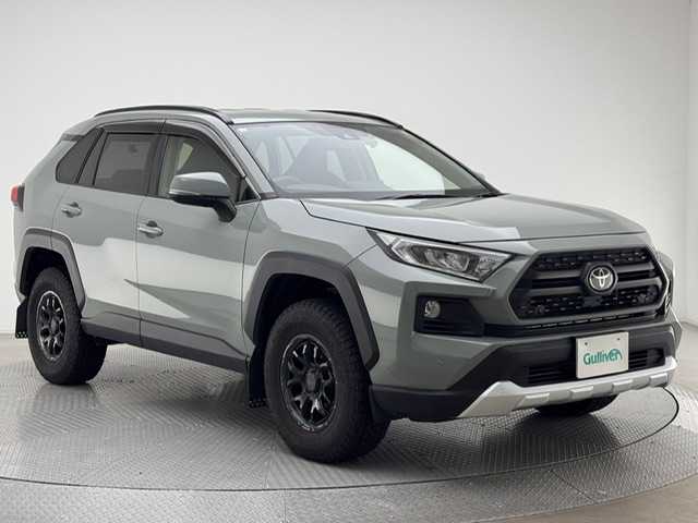 トヨタ ＲＡＶ４ アドベンチャー 兵庫県 2021(令3)年 6.7万km アーバンカーキ ALPINE9インチナビ/フルセグ CD DVD BT MSV/バックカメラ/レーダークルーズコントロール/プリクラッシュセーフティー/RCTA/RSA/PKSB/LTA/BSM/クリアランスソナー/レザーシート/シートヒーター/ベンチレーション/パワーシート/RAYZ16インチアルミホイール/ルーフレール/LEDヘッドライト/フォグ/オートライト/オートハイビーム/TRDマッドガード/スマートキー