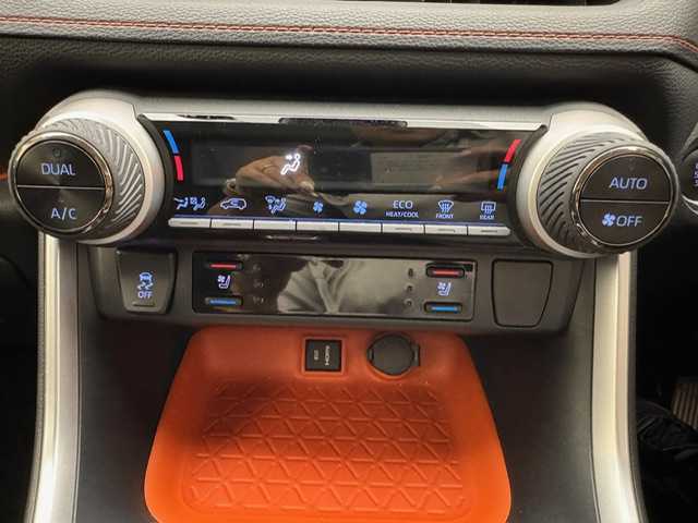 トヨタ ＲＡＶ４ アドベンチャー 兵庫県 2021(令3)年 6.7万km アーバンカーキ ALPINE9インチナビ/フルセグ CD DVD BT MSV/バックカメラ/レーダークルーズコントロール/プリクラッシュセーフティー/RCTA/RSA/PKSB/LTA/BSM/クリアランスソナー/レザーシート/シートヒーター/ベンチレーション/パワーシート/RAYZ16インチアルミホイール/ルーフレール/LEDヘッドライト/フォグ/オートライト/オートハイビーム/TRDマッドガード/スマートキー