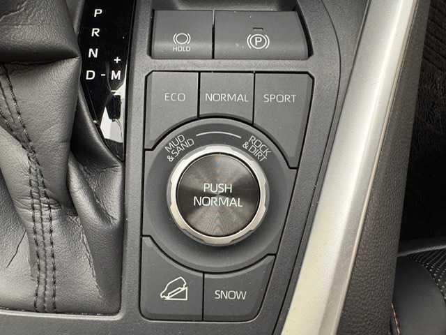 トヨタ ＲＡＶ４ アドベンチャー 兵庫県 2021(令3)年 6.7万km アーバンカーキ ALPINE9インチナビ/フルセグ CD DVD BT MSV/バックカメラ/レーダークルーズコントロール/プリクラッシュセーフティー/RCTA/RSA/PKSB/LTA/BSM/クリアランスソナー/レザーシート/シートヒーター/ベンチレーション/パワーシート/RAYZ16インチアルミホイール/ルーフレール/LEDヘッドライト/フォグ/オートライト/オートハイビーム/TRDマッドガード/スマートキー