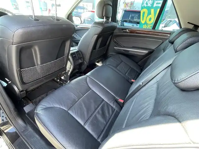 メルセデス・ベンツ ＭＬ３５０ ブルーテック 4マチック 長野県 2010(平22)年 15.1万km 黒 純正ナビ（FM/AM、CD、DVD、BT）/バックカメラ/ワンセグテレビ/ETC/前席パワーシート/前席シートヒーター/社外ドライブレコーダー/純正フロアマット/ルーフレール/サンルーフ/ダブルサイドエアバック/ハロゲンオートヘッドライト/スペアキー（１本）/リモコンキー/保証書、取扱説明書