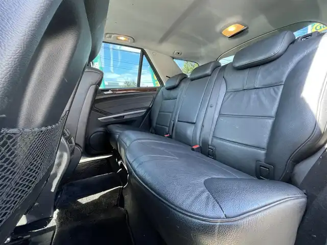メルセデス・ベンツ ＭＬ３５０ ブルーテック 4マチック 長野県 2010(平22)年 15.1万km 黒 純正ナビ（FM/AM、CD、DVD、BT）/バックカメラ/ワンセグテレビ/ETC/前席パワーシート/前席シートヒーター/社外ドライブレコーダー/純正フロアマット/ルーフレール/サンルーフ/ダブルサイドエアバック/ハロゲンオートヘッドライト/スペアキー（１本）/リモコンキー/保証書、取扱説明書