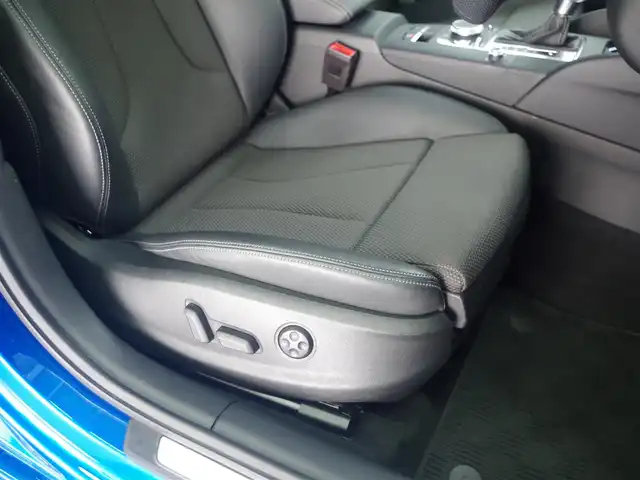 アウディ Ａ３ SB 30TFSI スポーツ 兵庫県 2020(令2)年 3.1万km マコウブルークリスタルエフェクト Sラインパッケージ/ナビゲーションパッケージ/コンビニエンスパッケージ/アシスタンスパッケージ/LEDヘッドライト/バーチャルコックピット/電動シート(運転席/助手席)/シートヒーター(運転席/助手席)/純正ドライブレコーダーUTR/純正ナビ/バックカメラ/前後パーキングセンサー/スマートキー/ACC/レーンキープアシスト/リアトラフィックアラート/サイドアシスト/Audiドライブセレクト/フルセグTV/BT接続/Apple Carplay/CD/DVD/オートハイビーム